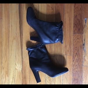 Donna Karan DKNY Boots